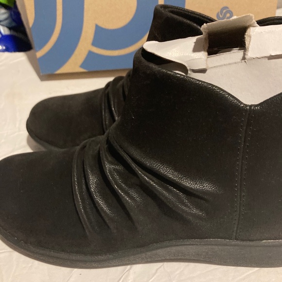 Clarks | Shoes | Clarks Cloudsteppers 